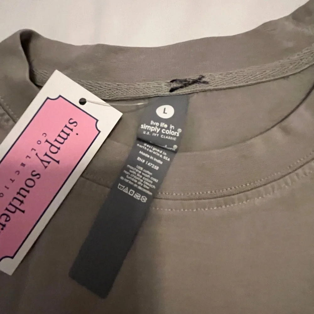 Simply Southern “Raisin’ Hell” Gray Tee. Size Large - Picture 2 of 2